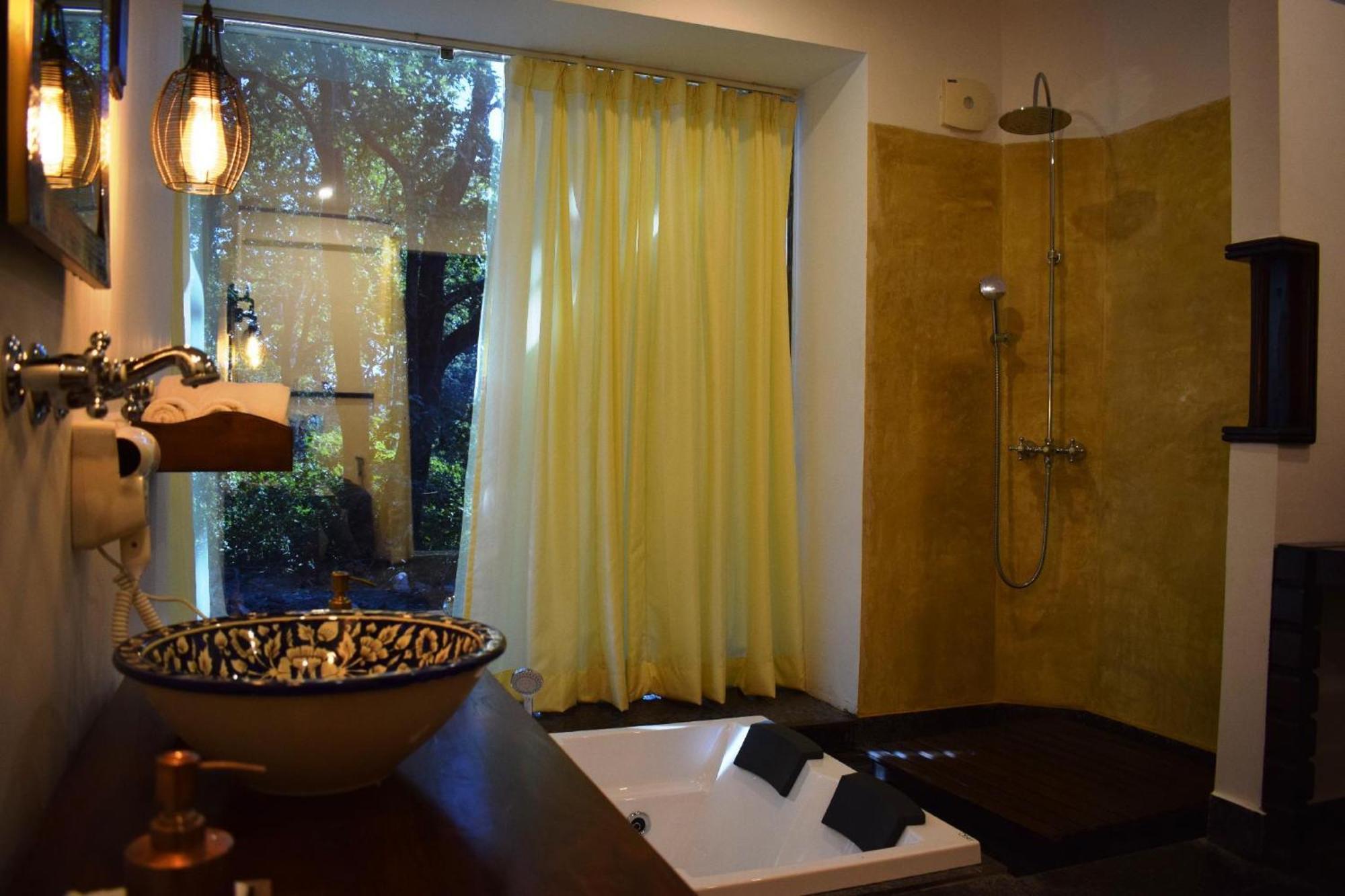 Paatlidun Safari Lodge, Jim Corbett Garjia Eksteriør bilde